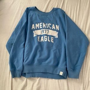 cute blue American Eagle graphic sweatshirt